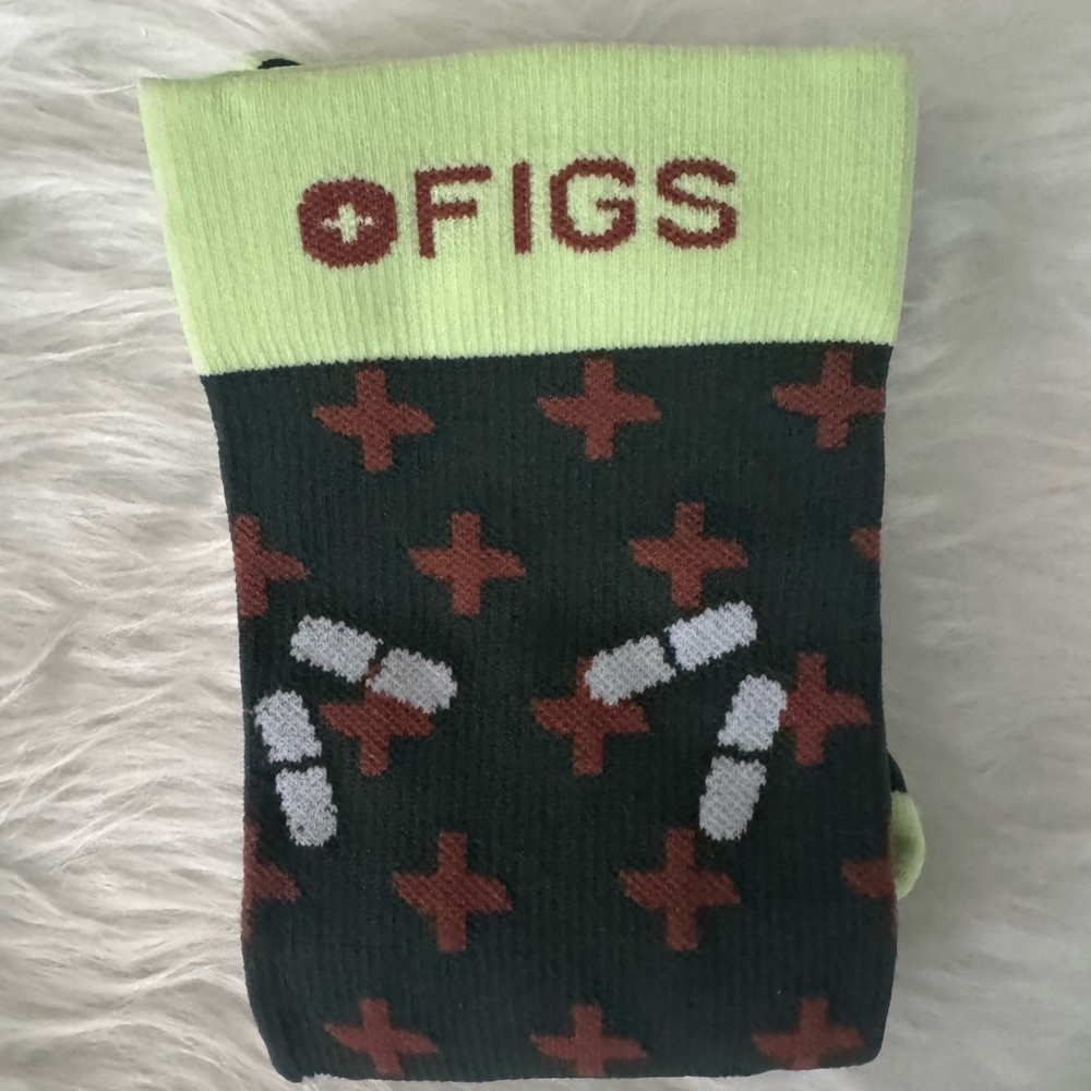 Figs Compression Socks pill good NWOT